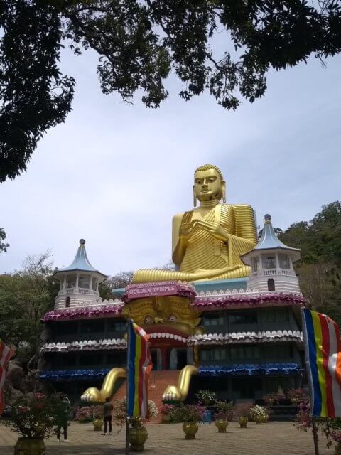 Gold Buddha bei Dambulla